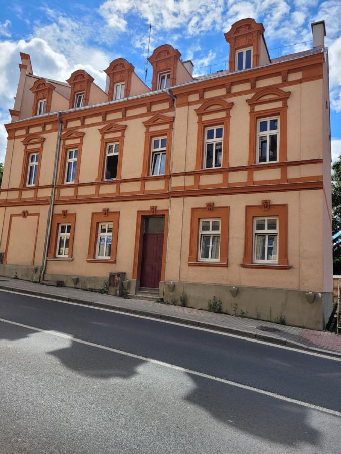 Studentska Apartments Karlovy Vary Luaran gambar